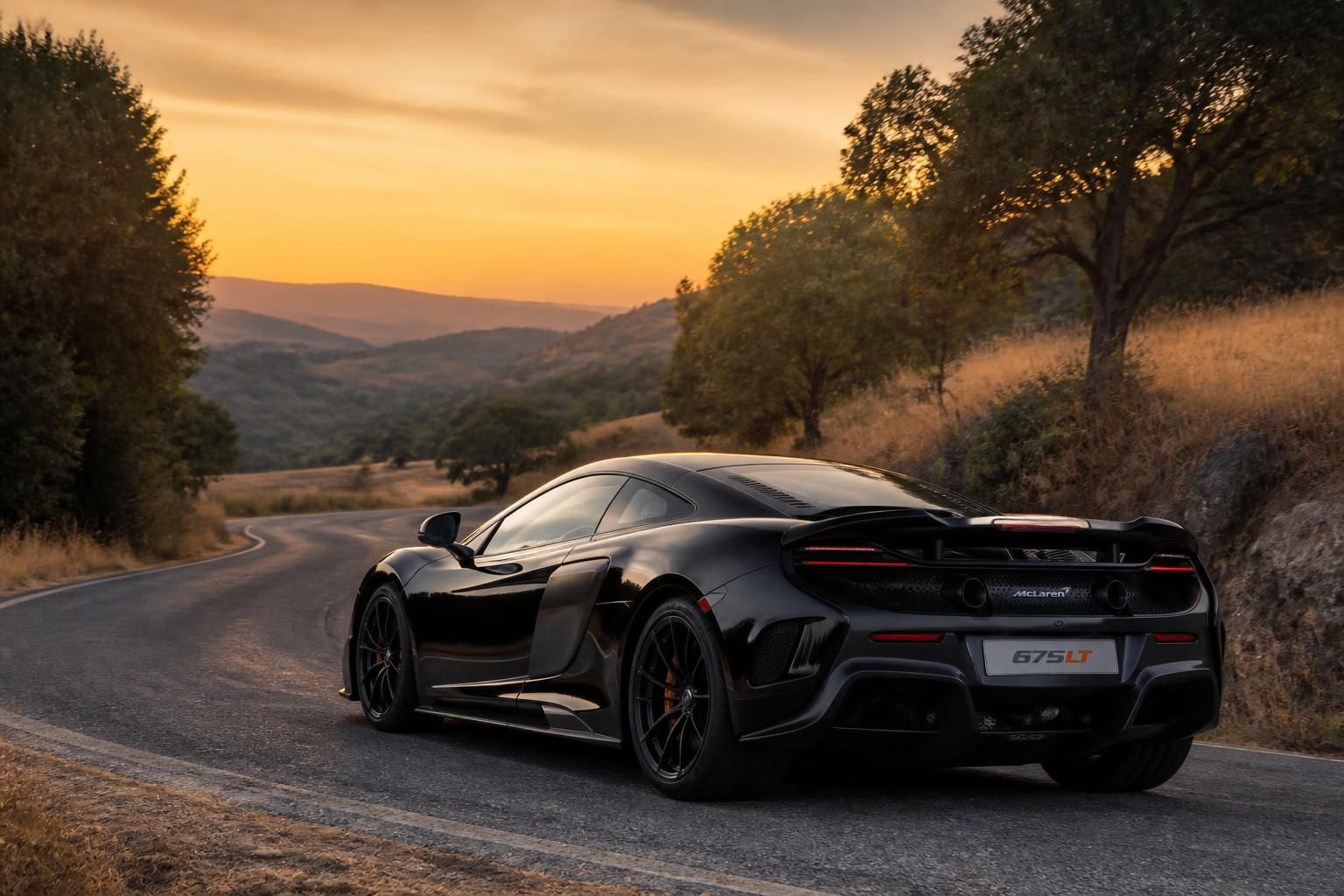 découvrez la mclaren 675, un coupé d'exception qui repousse les limites de la performance sportive avec design innovant et technologie de pointe.